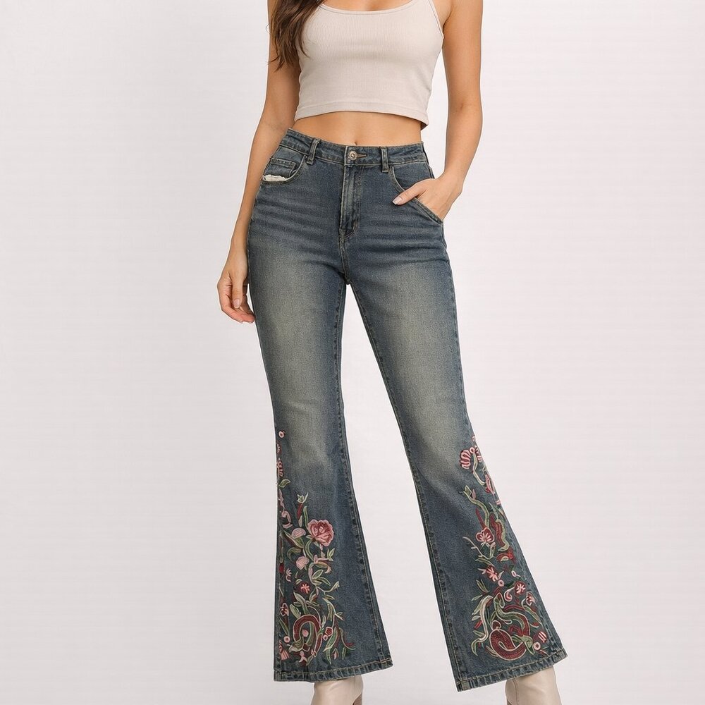 Romwe by Shein Embroided Blue Jeans